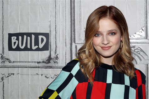 Jackie Evancho, 22, Reveals She Has Osteoporosis Caused by。